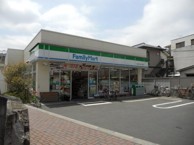 コンビニ　ファミリーマート 杉並堀ノ内三丁目店（コンビニ）まで640m
