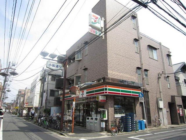 コンビニ　セブンイレブン（コンビニ）まで400m