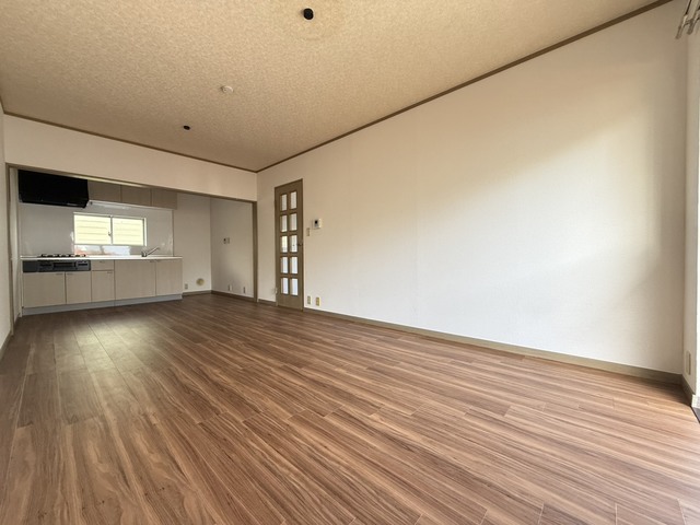 居室・リビング　別部屋参考写真です