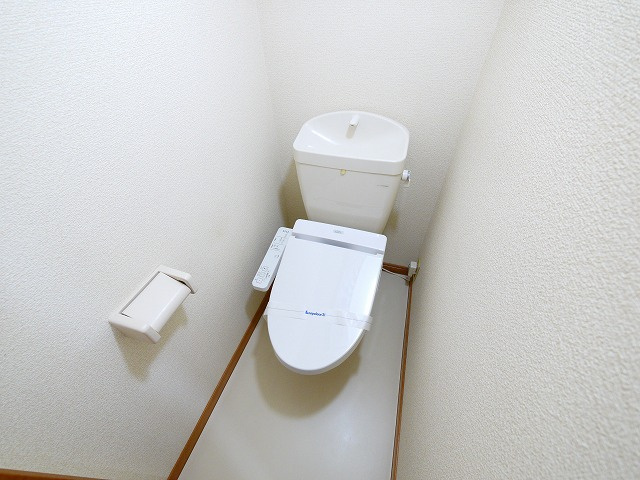 トイレ　コンパクトで使いやすいトイレです