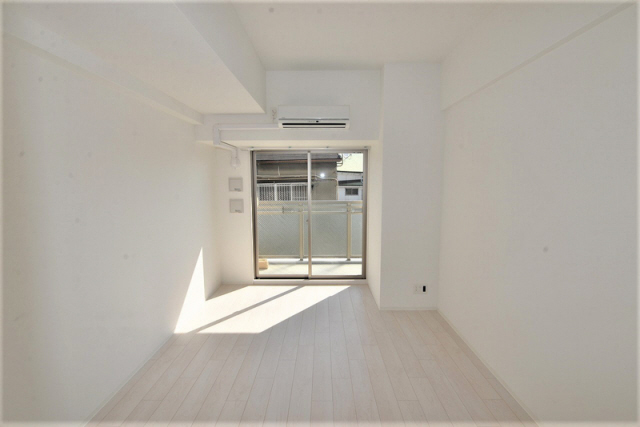 居室・リビング　写真は同マンションの別のお部屋のものです
