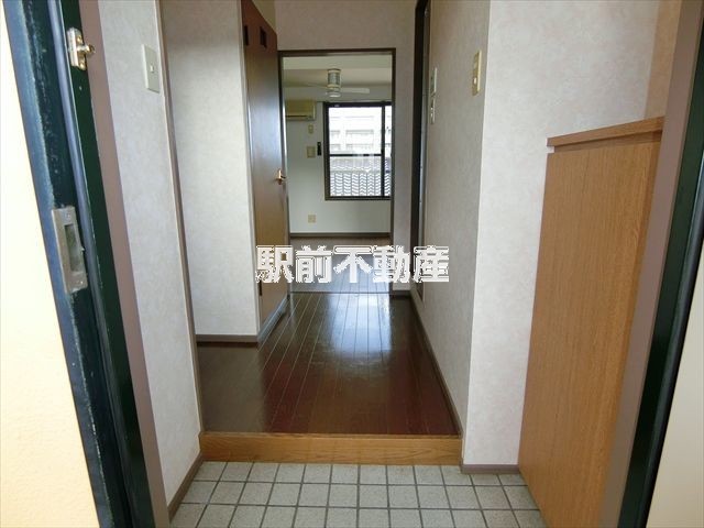 エスタブリシュメント姪浜の玄関写真