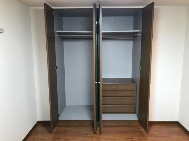 収納　クローゼット