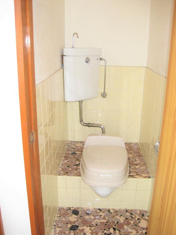 ＪＲ上越線 新前橋駅 徒歩27分 3階建 築40年のトイレ写真