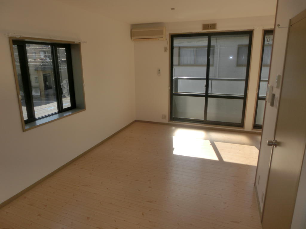 居室・リビング　LDK]13.5帖