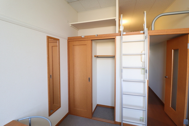 収納　クローゼット