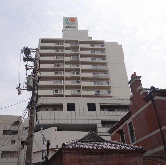 ショッピングセンター　サンリブ唐戸（ショッピングセンター）まで1300m