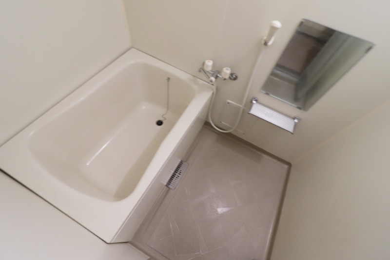 バス・シャワールーム　図面と現状に相違がある場合には現状を優先