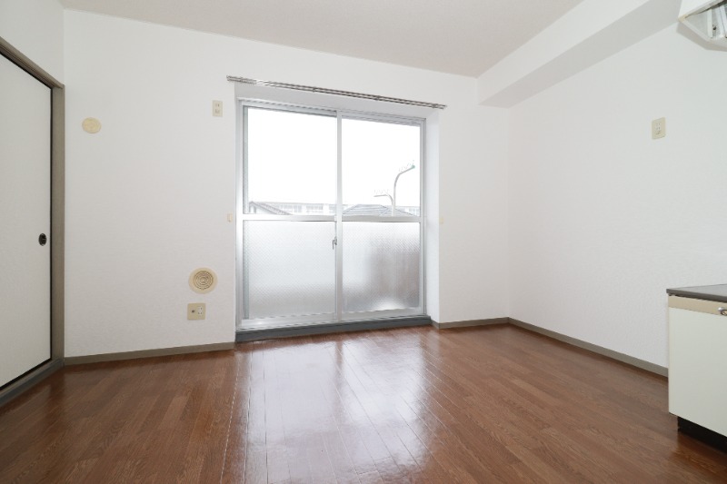 居室・リビング　図面と現状に相違がある場合には現状を優先