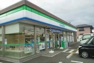 コンビニ　ファミリーマート有田宮崎店様（コンビニ）まで350m