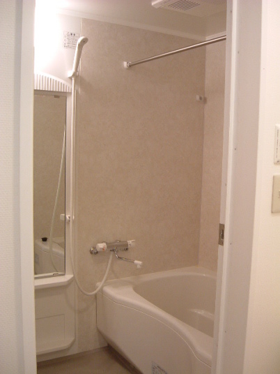 バス・シャワールーム　浴室乾燥機付き