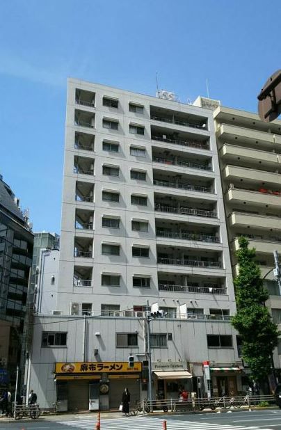 東京都港区芝４（マンション）の賃貸物件の外観
