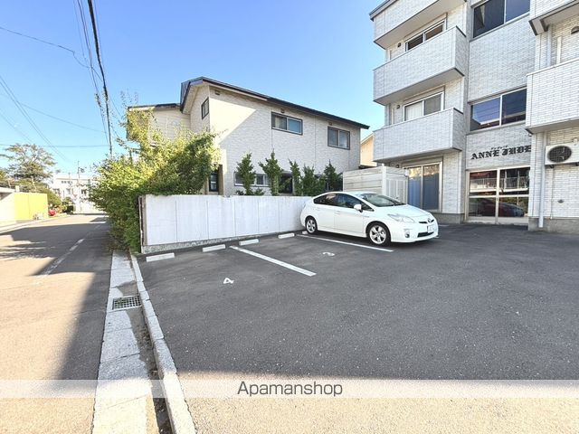 ANNE JUDEのその他写真