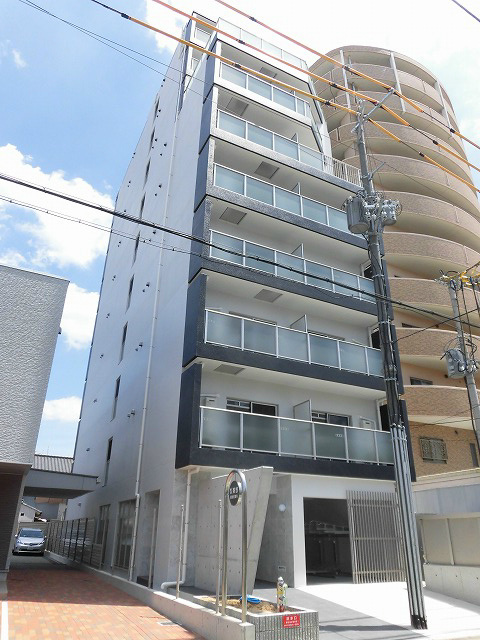 姫路市東延末のマンションの建物外観