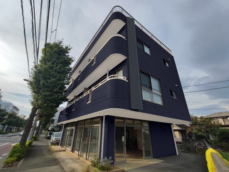 昭島市大神町のマンションの建物外観