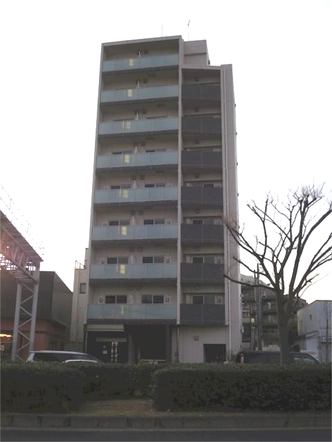 江戸川区一之江のマンションの建物外観