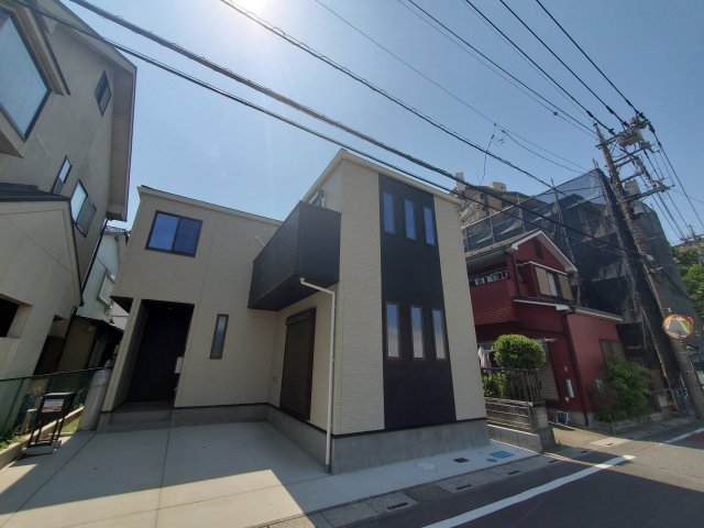 Kolet岩槻17の建物外観