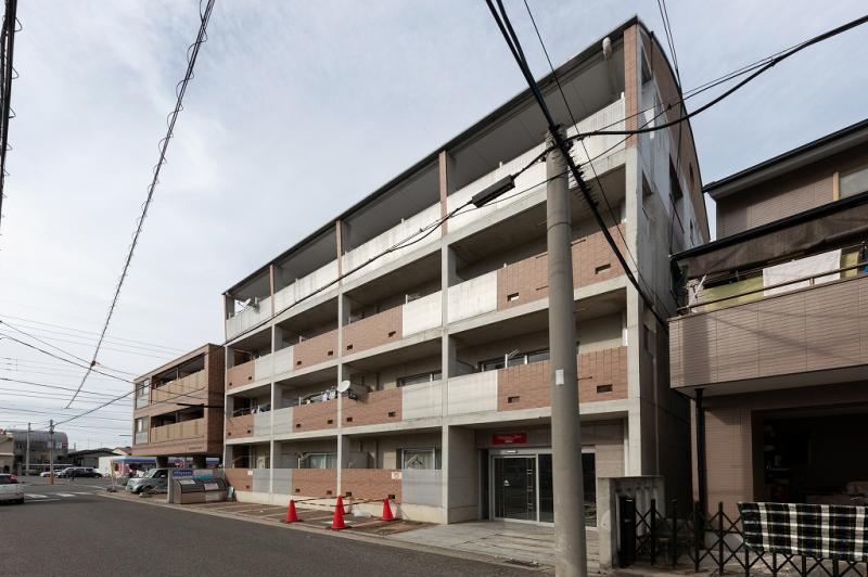 【高松市松島町のマンションの建物外観】