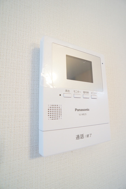 セキュリティ　訪問者が一目で分かる、安心のＴＶモニタ付インターホンです！