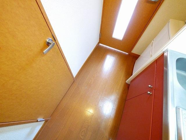 その他　明るい廊下