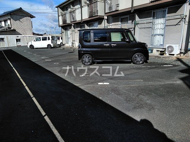 【豊橋市山田一番町のアパートの駐車場】