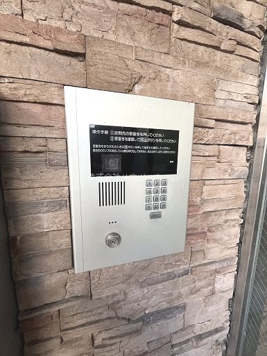 【城陽市寺田のマンションのセキュリティ】