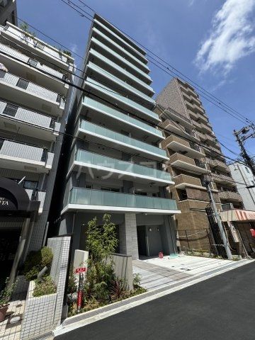 【大阪市中央区谷町のマンションの建物外観】