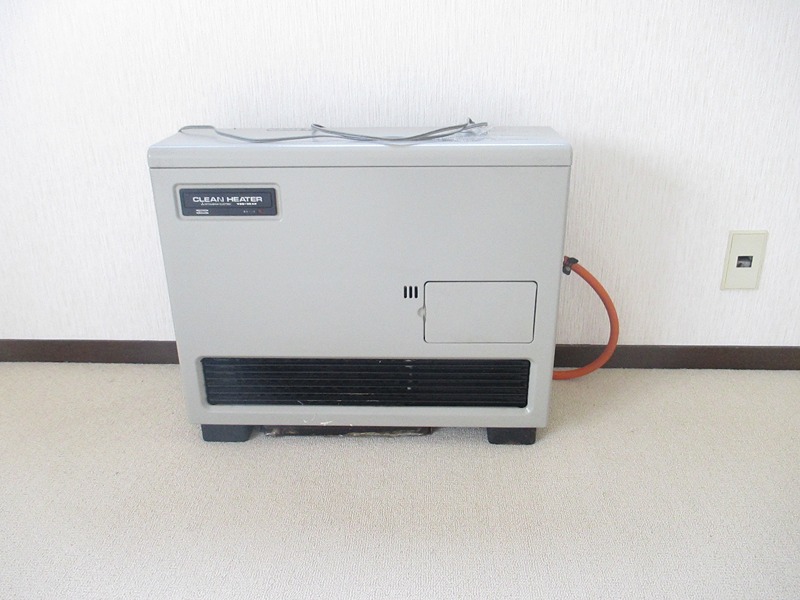 その他設備　FFストーブ（ガス）