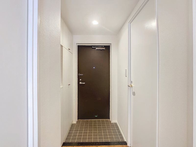 玄関　アルコーブ付の玄関です！