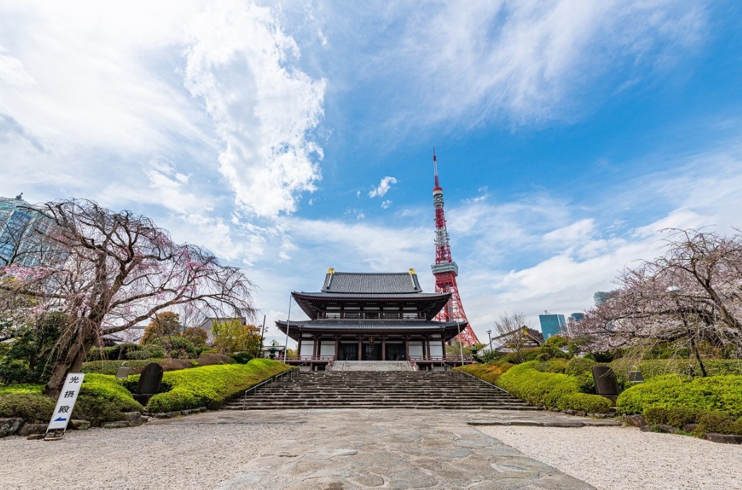 【源流院ビルの公園】