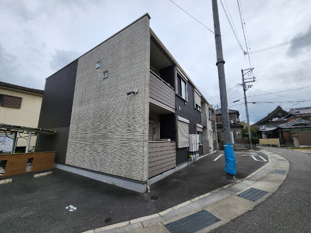 【クレイノArinoIIの建物外観】