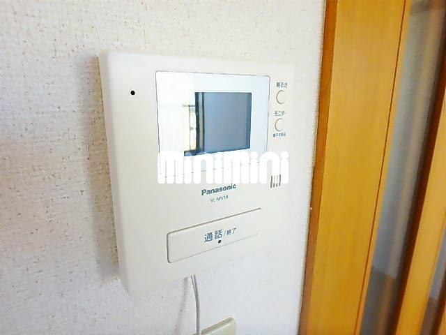 セキュリティ　訪問者の顔が見れるのは嬉しいですね。