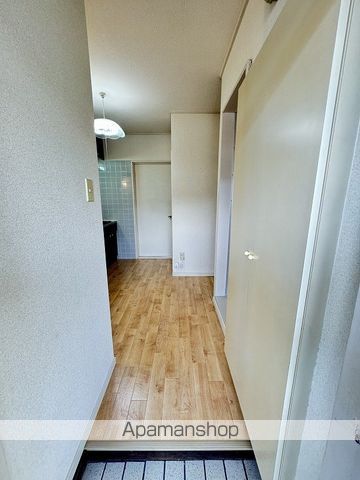 ＪＲ日豊本線 国分駅 徒歩22分 2階建 築36年の玄関写真
