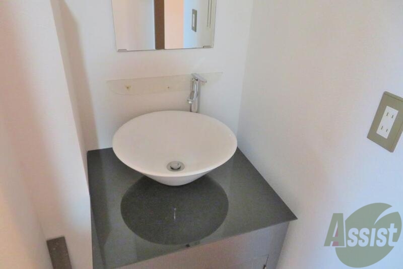 洗面設備　洗面は独立していますよー。なんかオシャレな感じです。