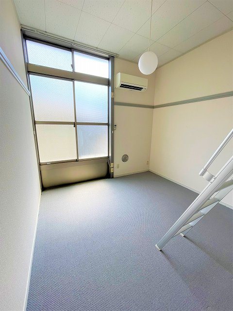 居室・リビング　明るいお部屋です。