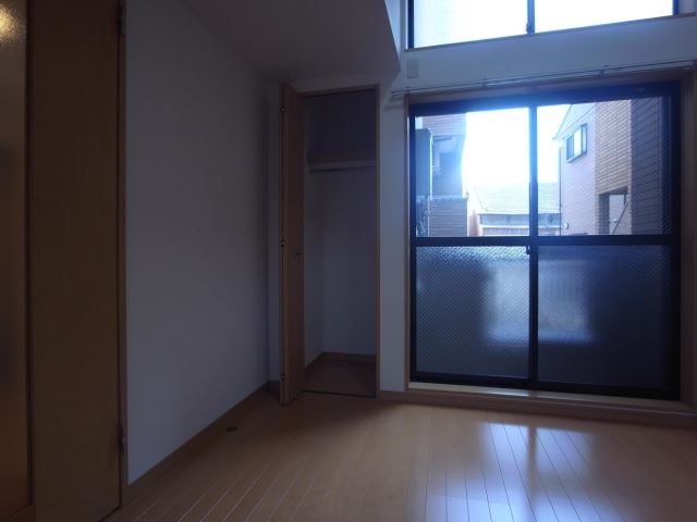 セキュリティ　収納