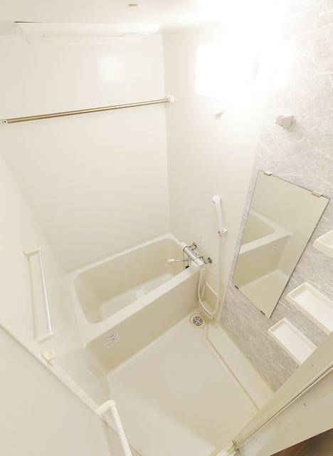 バス・シャワールーム　浴室乾燥・暖房機能付浴室