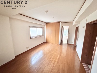 居室・リビング　11.5帖の広いLDK。