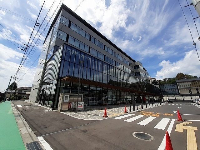 役所　鹿沼市役所（役所）まで850m