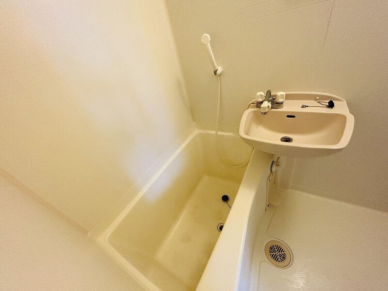 バス・シャワールーム　※写真は類似です