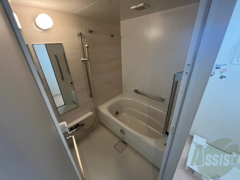 バス・シャワールーム　お風呂になります。一日の疲れを癒してくださいね。