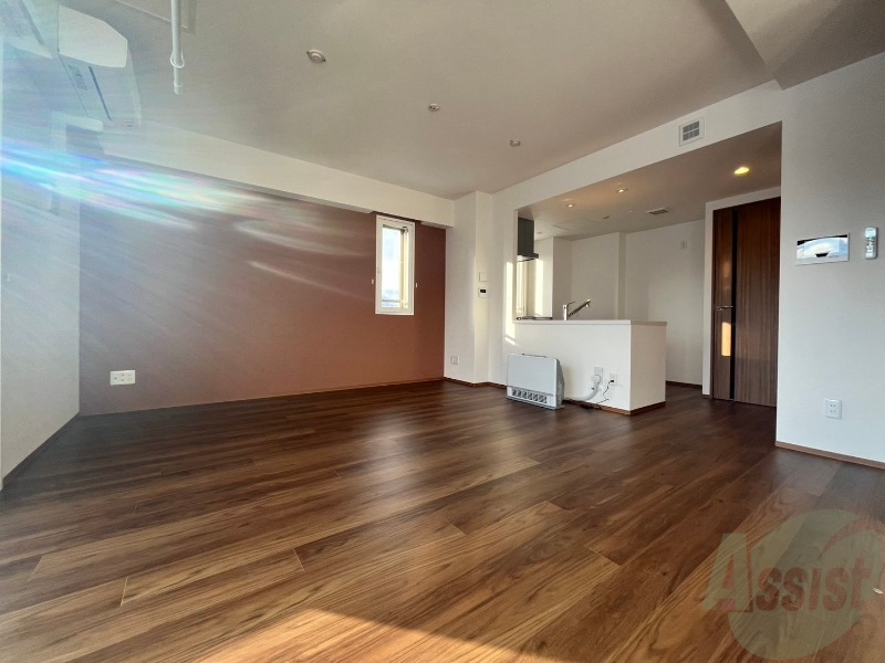 居室・リビング　広々としたリビングですね。使い勝手がよさそうですね！