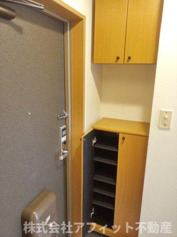 玄関　シューズボックス