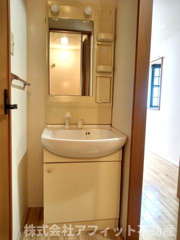 洗面設備　洗髪洗面化粧台