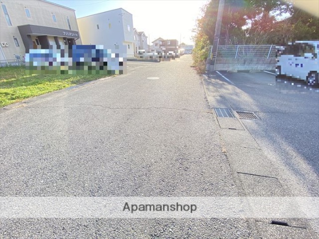 その他　前面道路（その他）まで0m