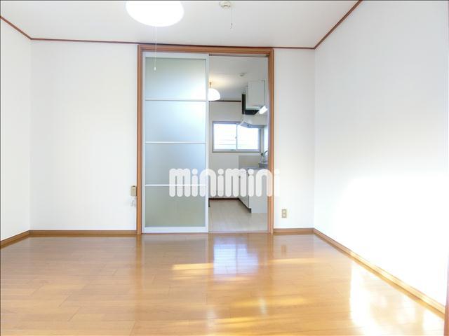 居室・リビング　６畳の洋室です。