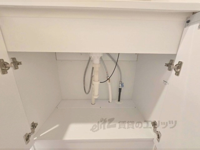 洗面設備　収納