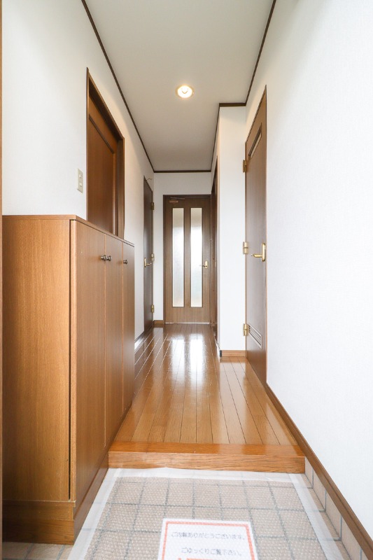 玄関　図面と現状に相違がある場合には現状を優先