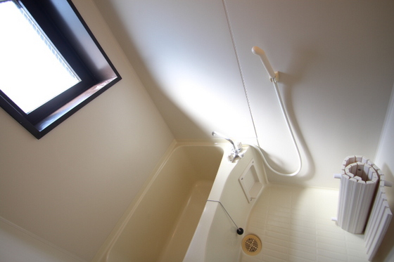 バス・シャワールーム　※別の部屋の写真です。