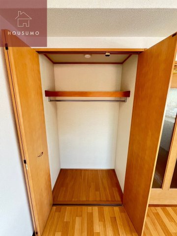 収納　外からの目が気にならないバルコニーで洗濯物が干せます